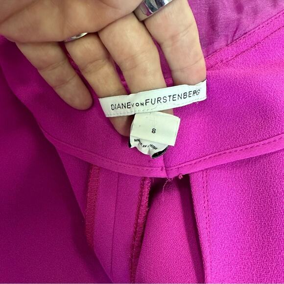 Diane von Furstenberg Pink Ruffle Dress - Size 8 - Picture 14 of 15